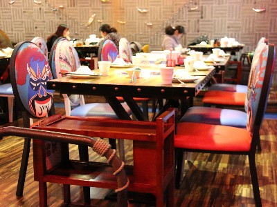 四人位大理石火锅桌电磁炉烧烤饭店主题餐厅火锅料理店桌椅子组合